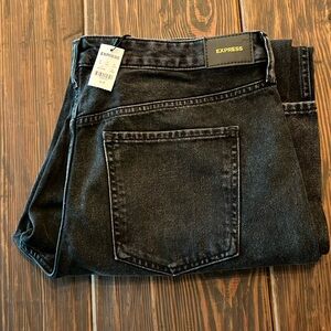 Express Relaxed Straight Low Rise Button Fly Jeans - 14R